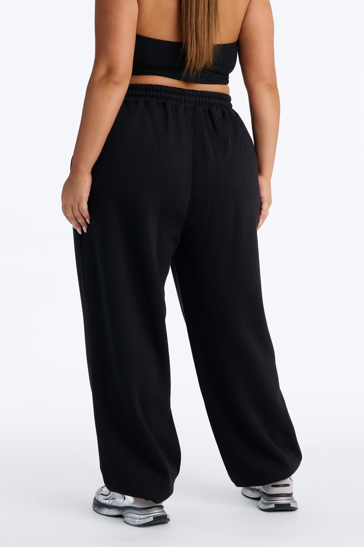Mia Pleated Fleece Jogger Pants - Black