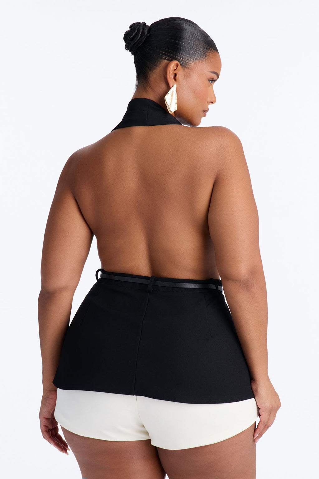 Minimal Talk Belted Twill Halter Top - Black